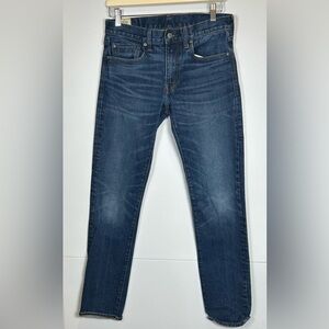 J. Crew Men’s  Jeans w/ Stretch. Straight Leg. Style 484. Size 30x32.